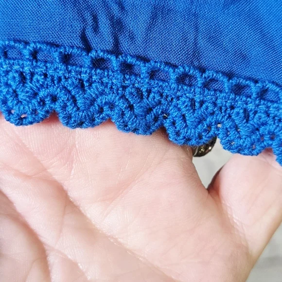 Signature Studio Plus 1X Royal Blue Bell Sleeve Tie Neck Blouse Bold Flattering - Picture 5 of 8